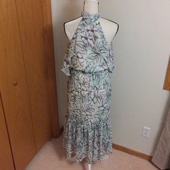 Amina halter dress - Picture 3 of 3